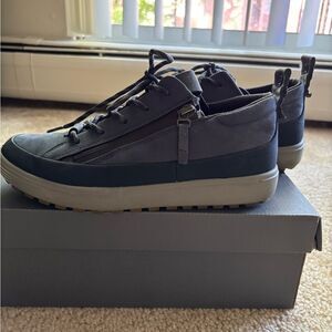 ECCO Women’s waterproof Sneakers Marine Blue Size 39 (US 8–8.5)